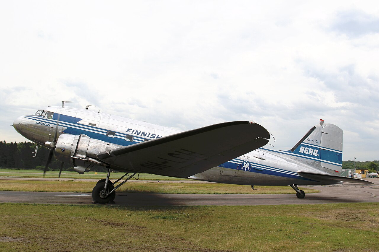Douglas DC-3